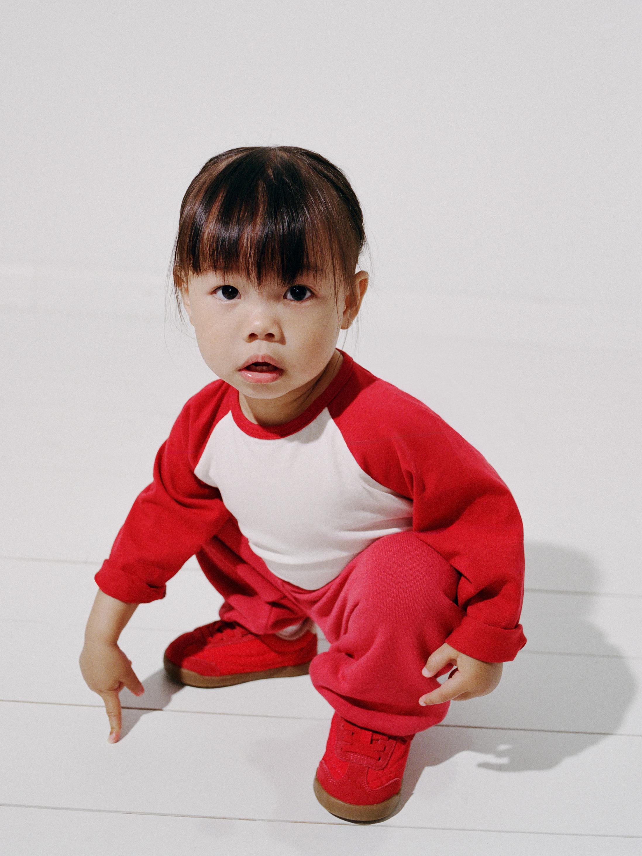 CONTRAST RAGLAN SLEEVE T-SHIRT — Red