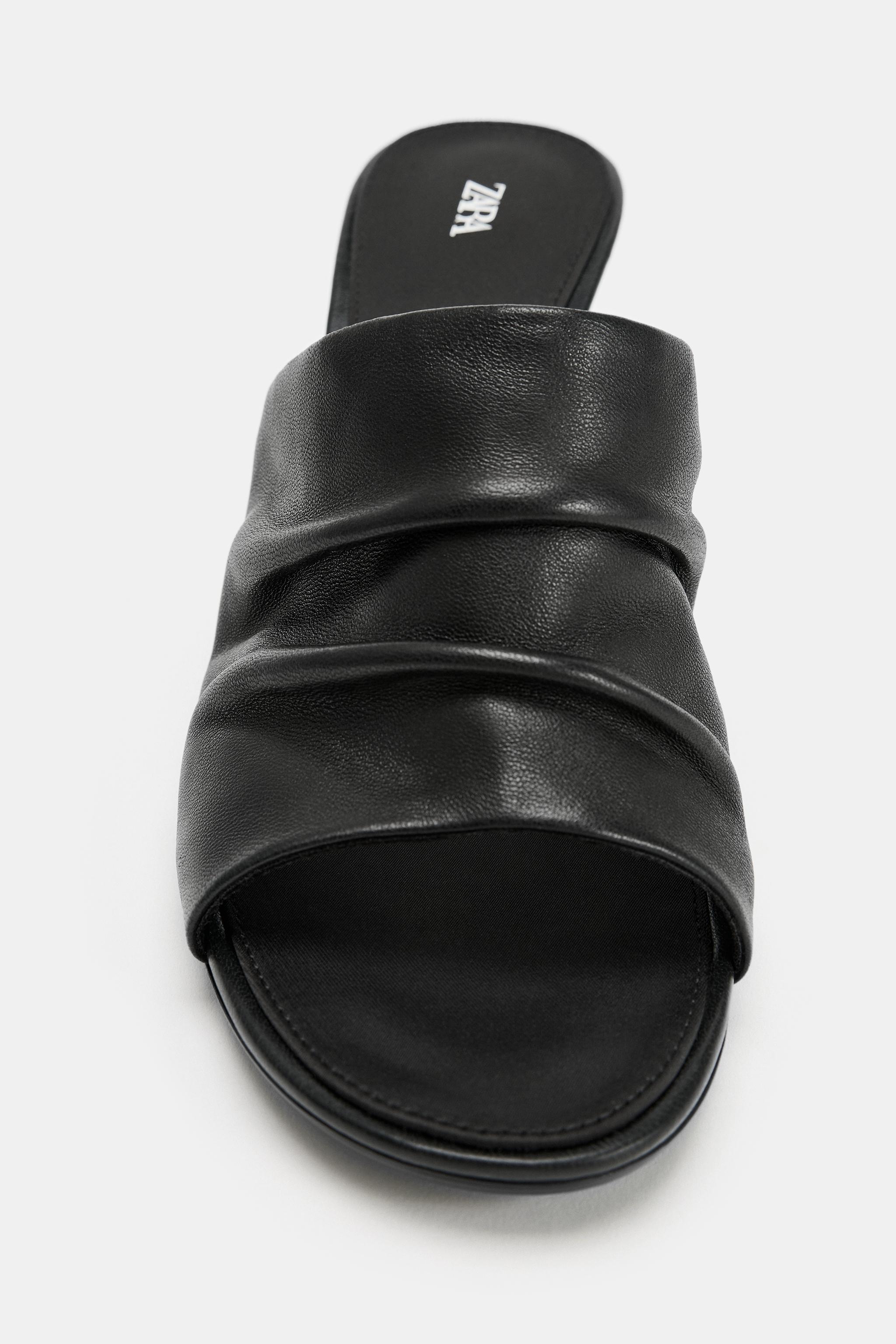 LEATHER HEEL SANDAL