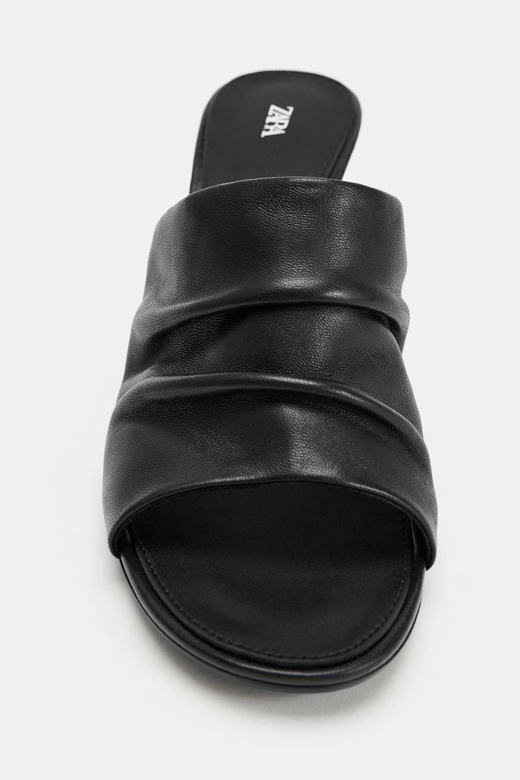 Sandalias de tacón de cuero 4