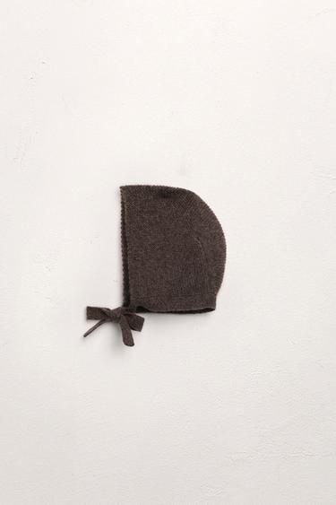 100% CASHMERE BONNET LIMITED EDITION - Brown / Taupe by Zara