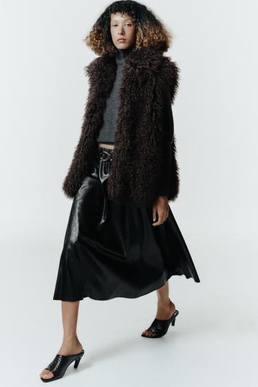 FALDA MIDI CAPA CINTURÓN EFECTO PIEL - Negro de Zara
