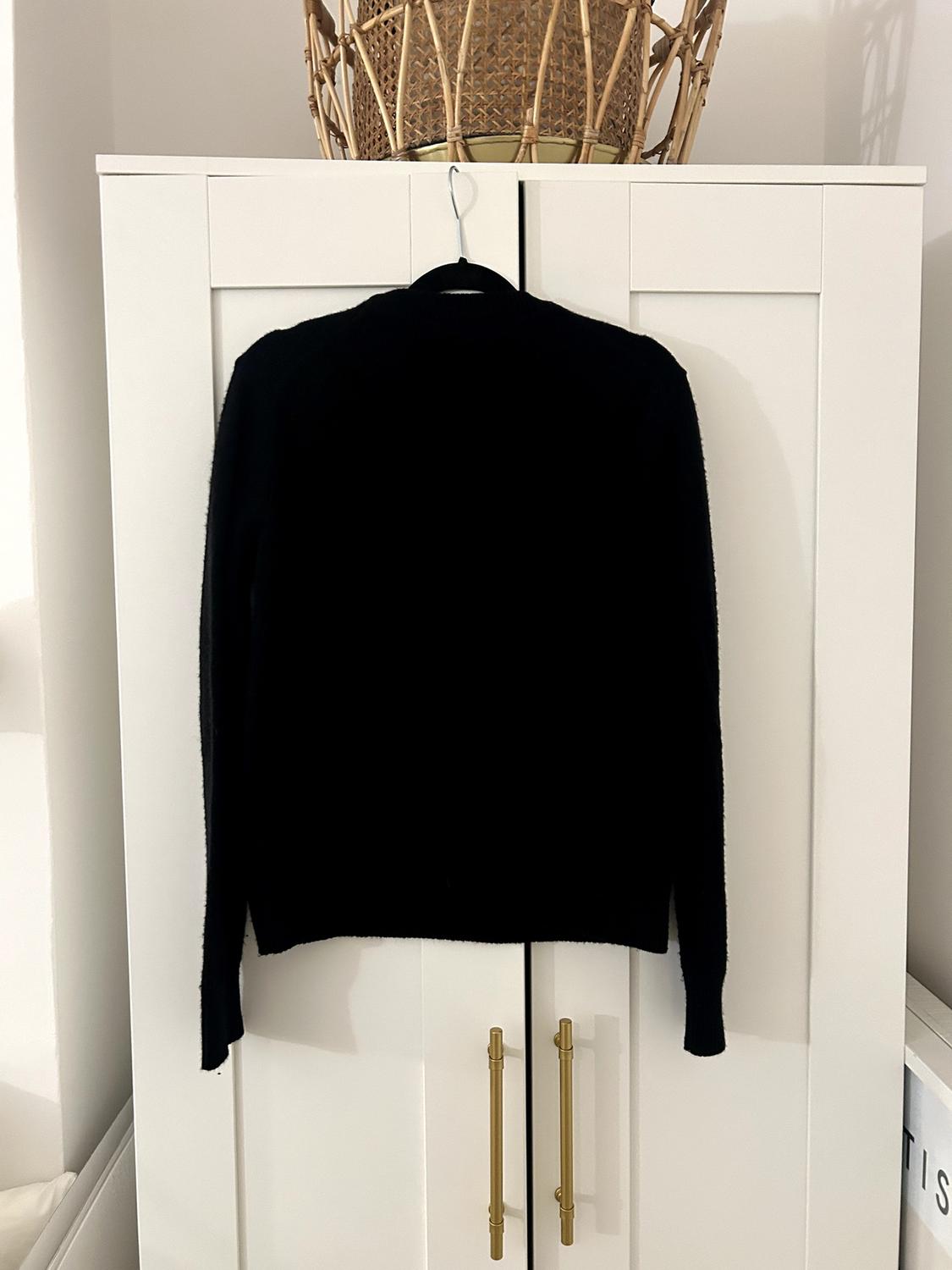 WOOL AND CASHMERE BLEND KNIT SWEATER - Image 2