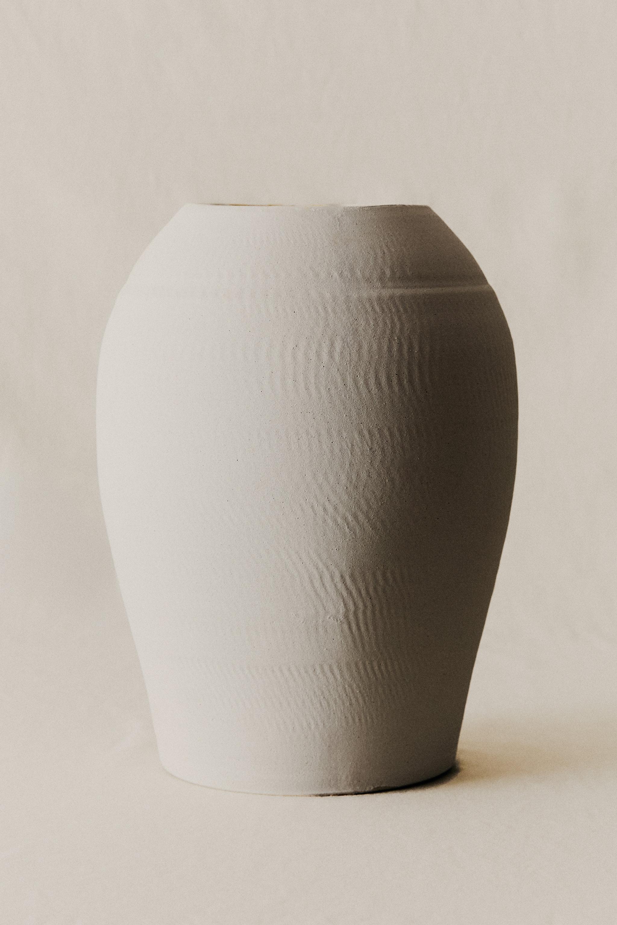 VASE CÉRAMIQUE TEXTURÉ