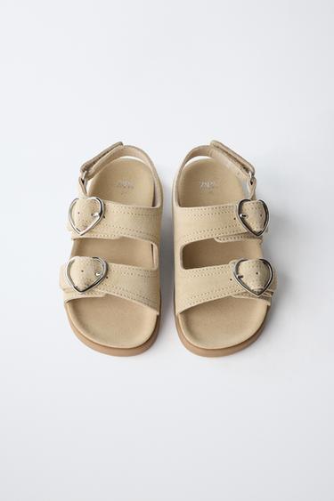 SANDALES À BOUCLES EN CUIR - Marron sable de Zara - Image 3