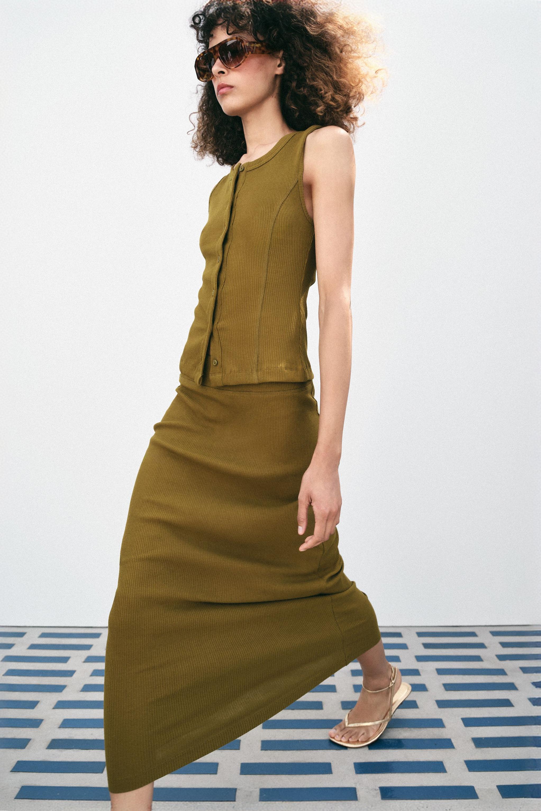 RIBBED STRAIGHT SKIRT — Olive green