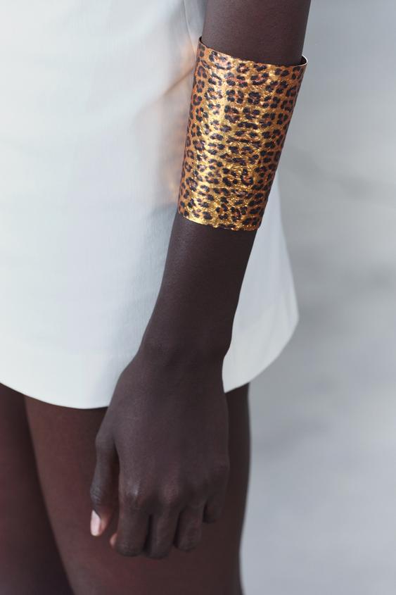 ANIMAL PRINT ARM CUFF Golden ZARA Australia