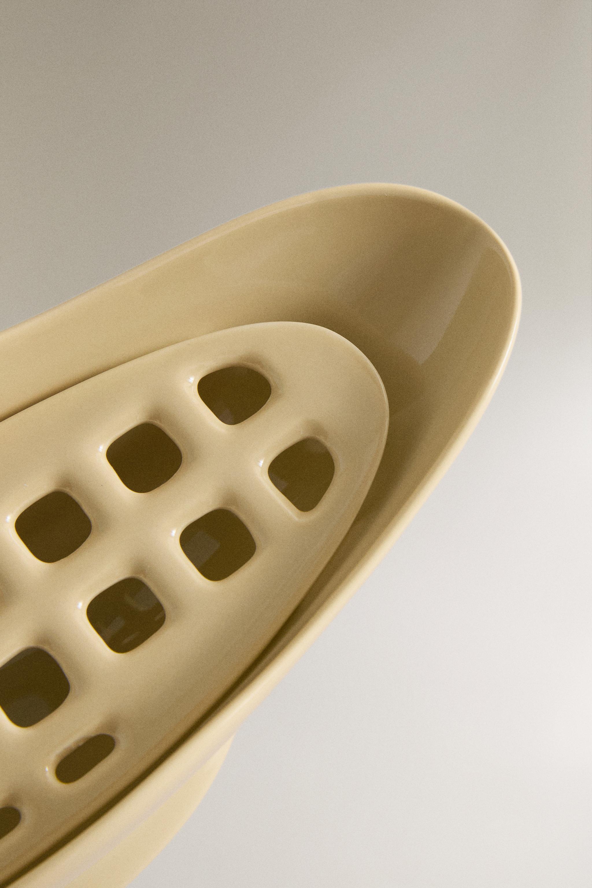 SMALL OVAL WAVY VASE | STUDIO MARY LENNOX