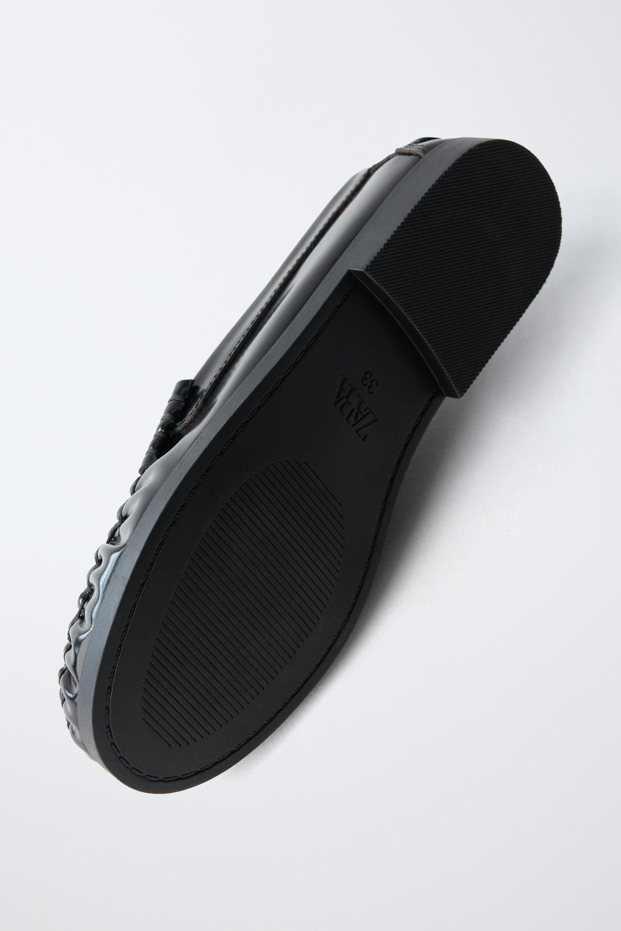 LEATHER LOAFERS