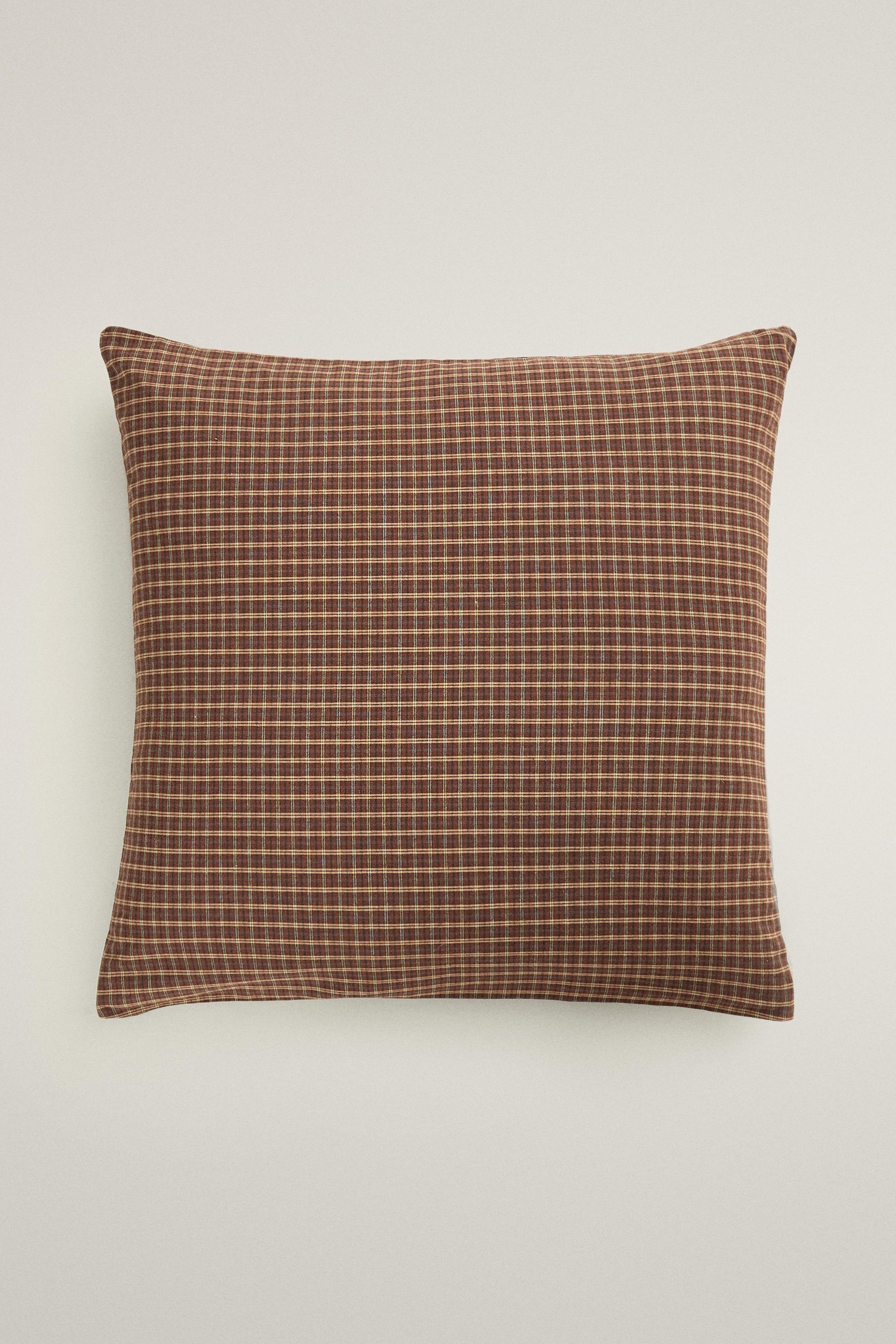 TAIE D’OREILLER FLANELLE CARREAUX (160 GSM)