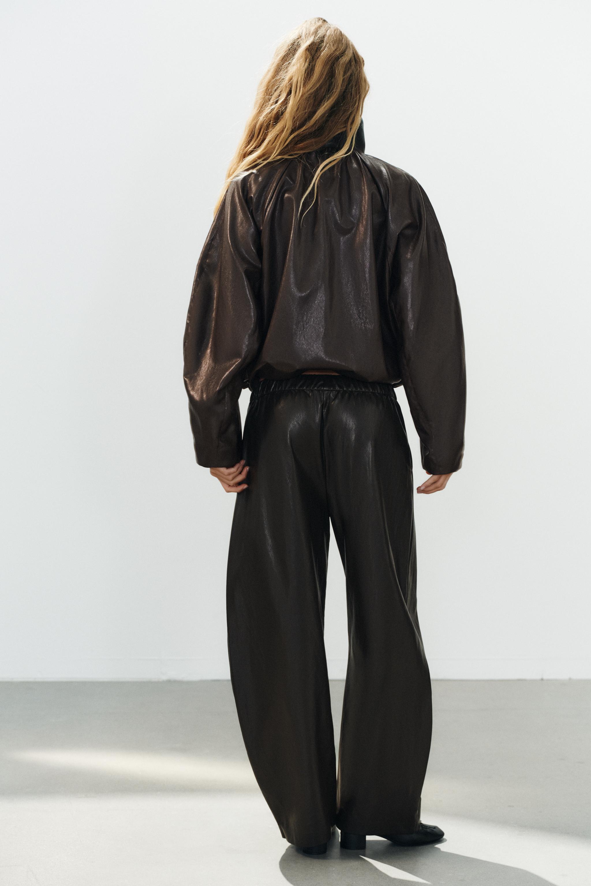 TECHNICAL FABRIC GATHERED JACKET