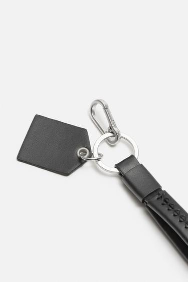 PORTE-CLÉS À SURPIQÛRES - Noir de Zara - Image 1