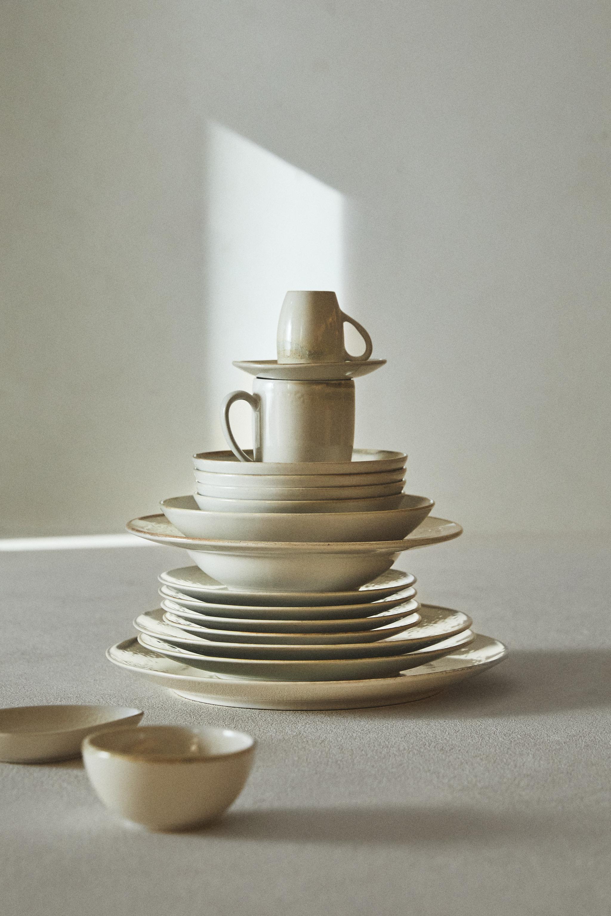 ZARA 】深皿とカップソーサーの2点セット/白色葉模様の食器セット ZARA