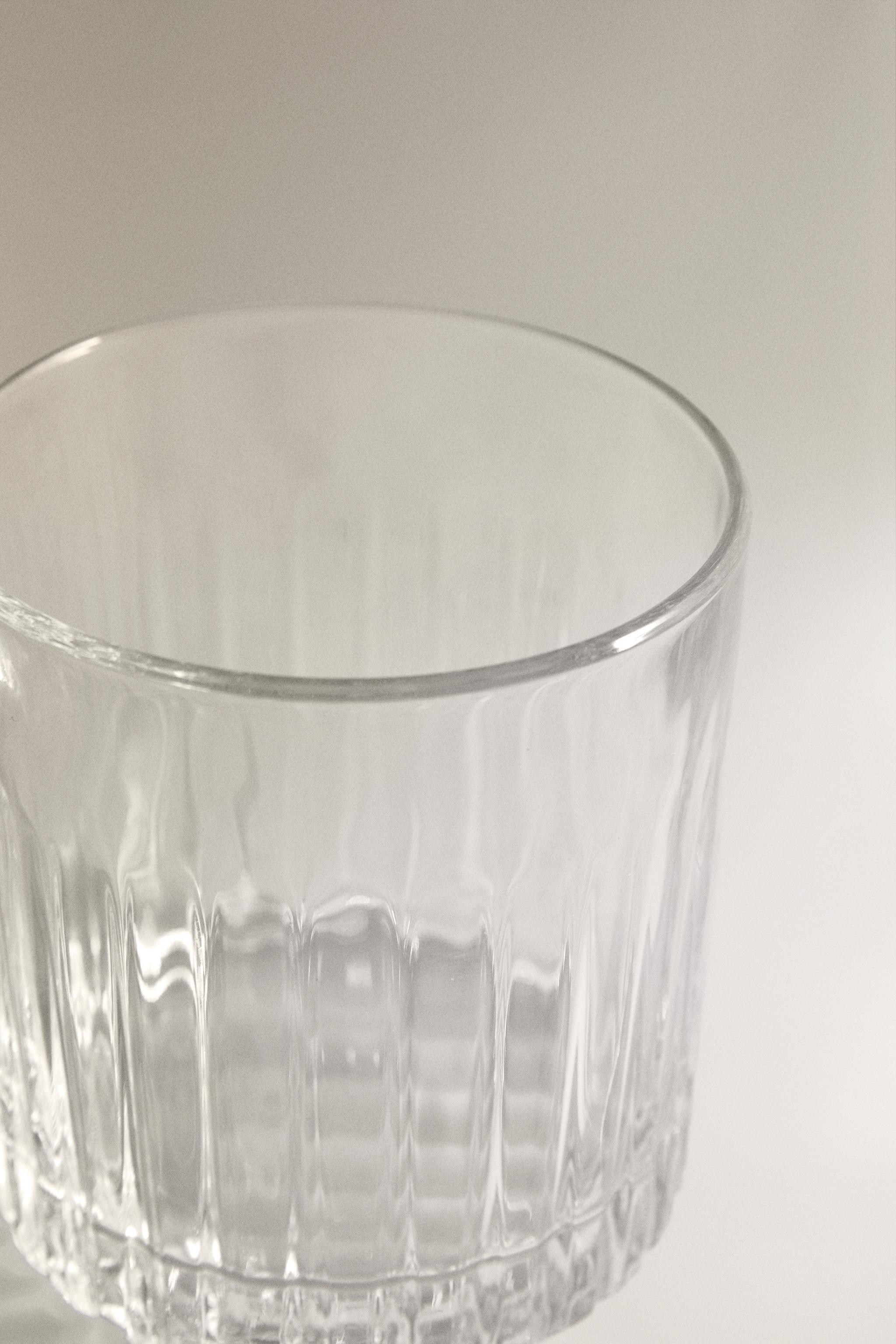 RAISED CRYSTALLINE TUMBLER