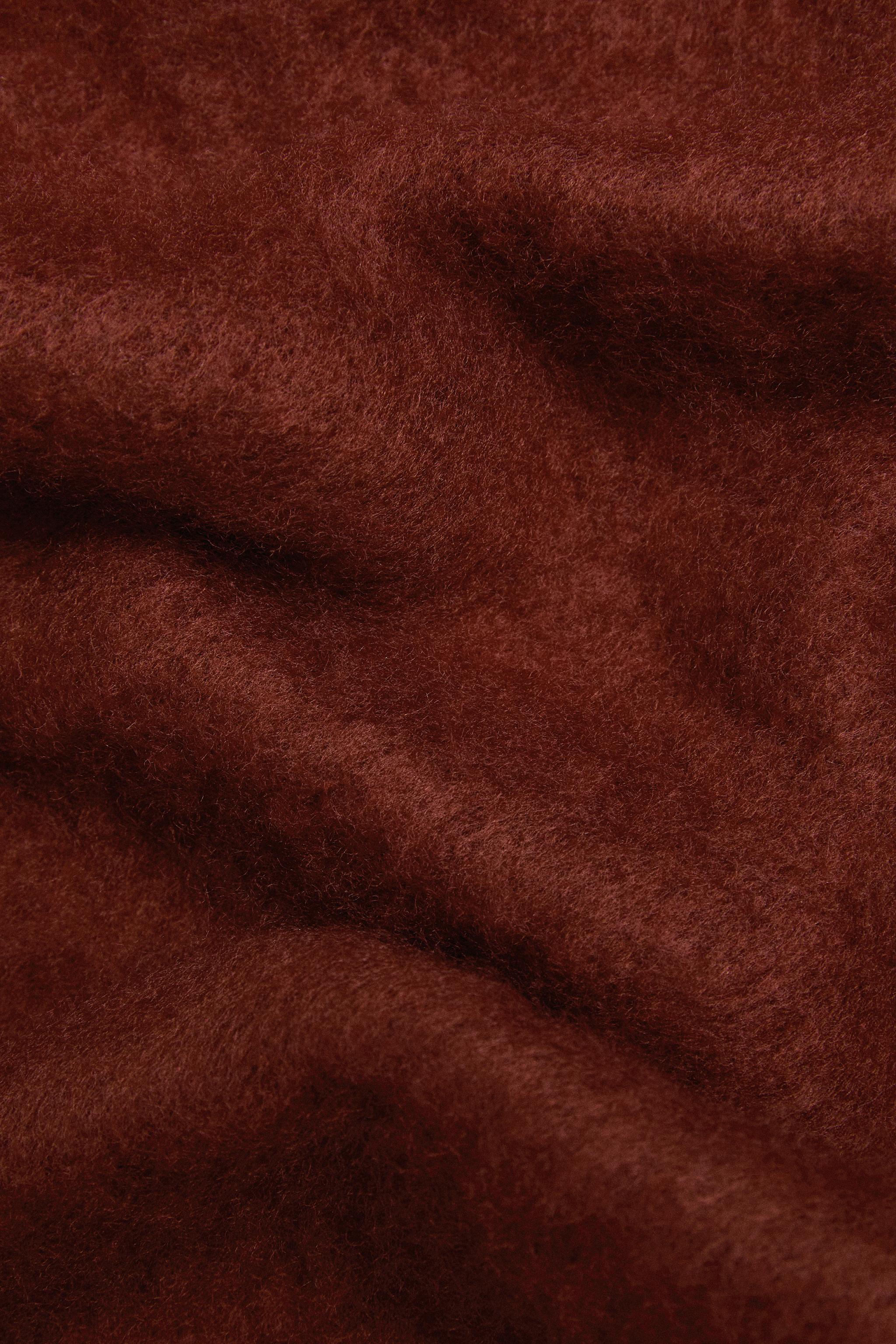 BRUSHED-EFFECT BLANKET