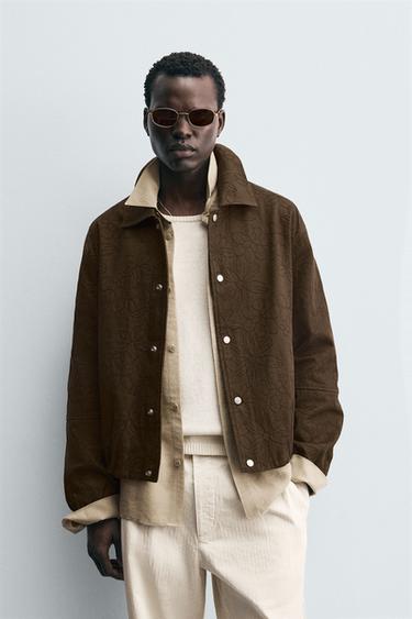 CAZADORA JACQUARD FLORAL - Chocolate de Zara