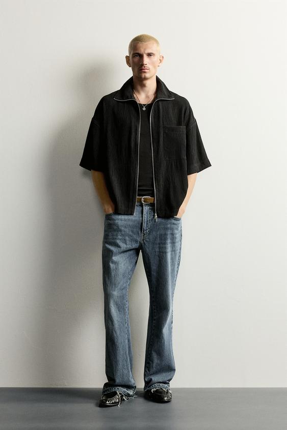 قميص RELAXED FIT بنقشة بارزة - أسود الخاص بـ Zara - صورة 0