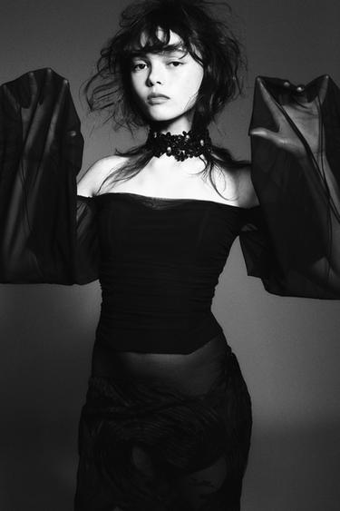 COLLAR CHOKER FLORES CALAVERAS - Negro de Zara - Imagen 0