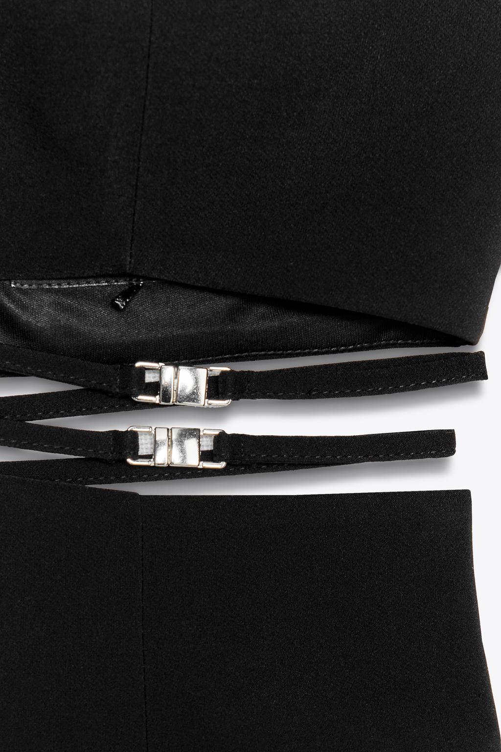 Thumbnail image for TOP HALTER CUT OUT