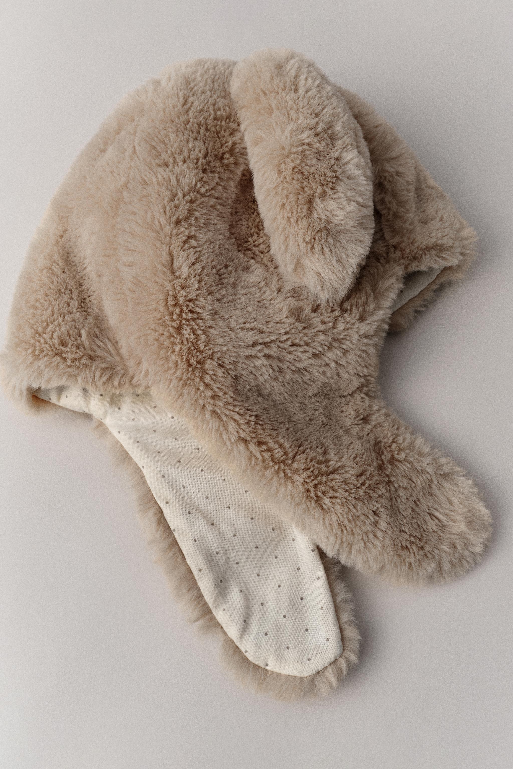 AGES 3-6 / FAUX FUR BUNNY HAT