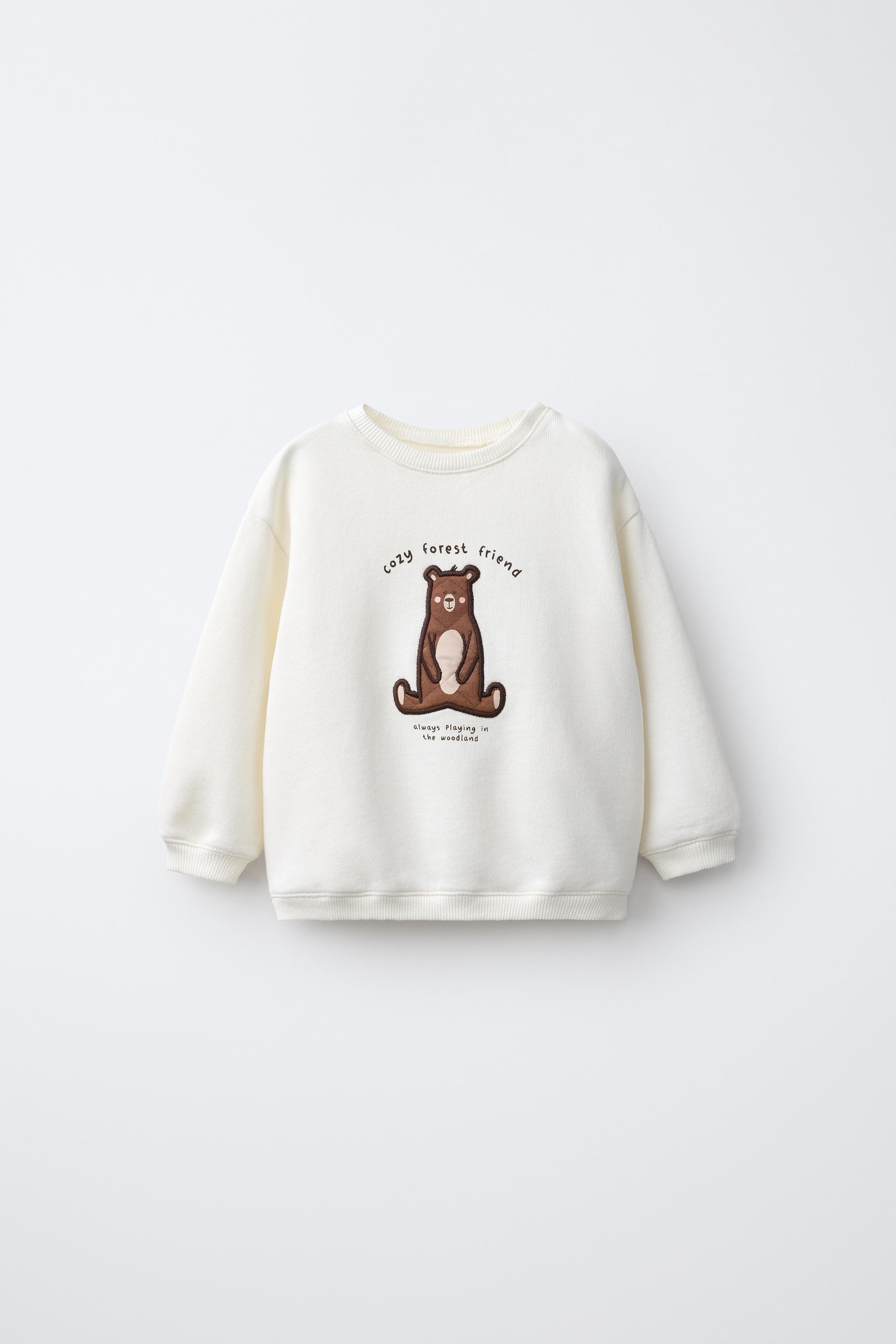 BEAR GRAPHIC SWEATSHIRT