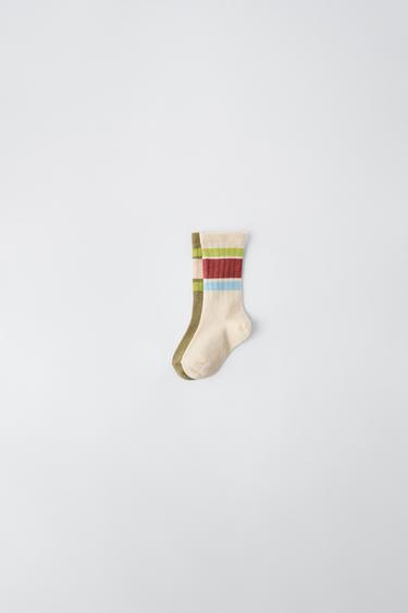 LOT DE DEUX PAIRES DE CHAUSSETTES MONTANTES À BANDES - Écru / Vert de Zara