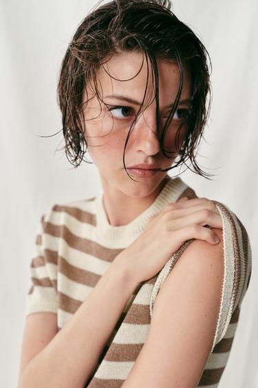 TOP EN MAILLE À MANCHES COURTES - Écru / Marron de Zara