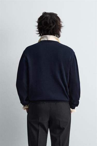 PULL RELAXED FIT À COL EN V - Bleu marine de Zara - Image 2