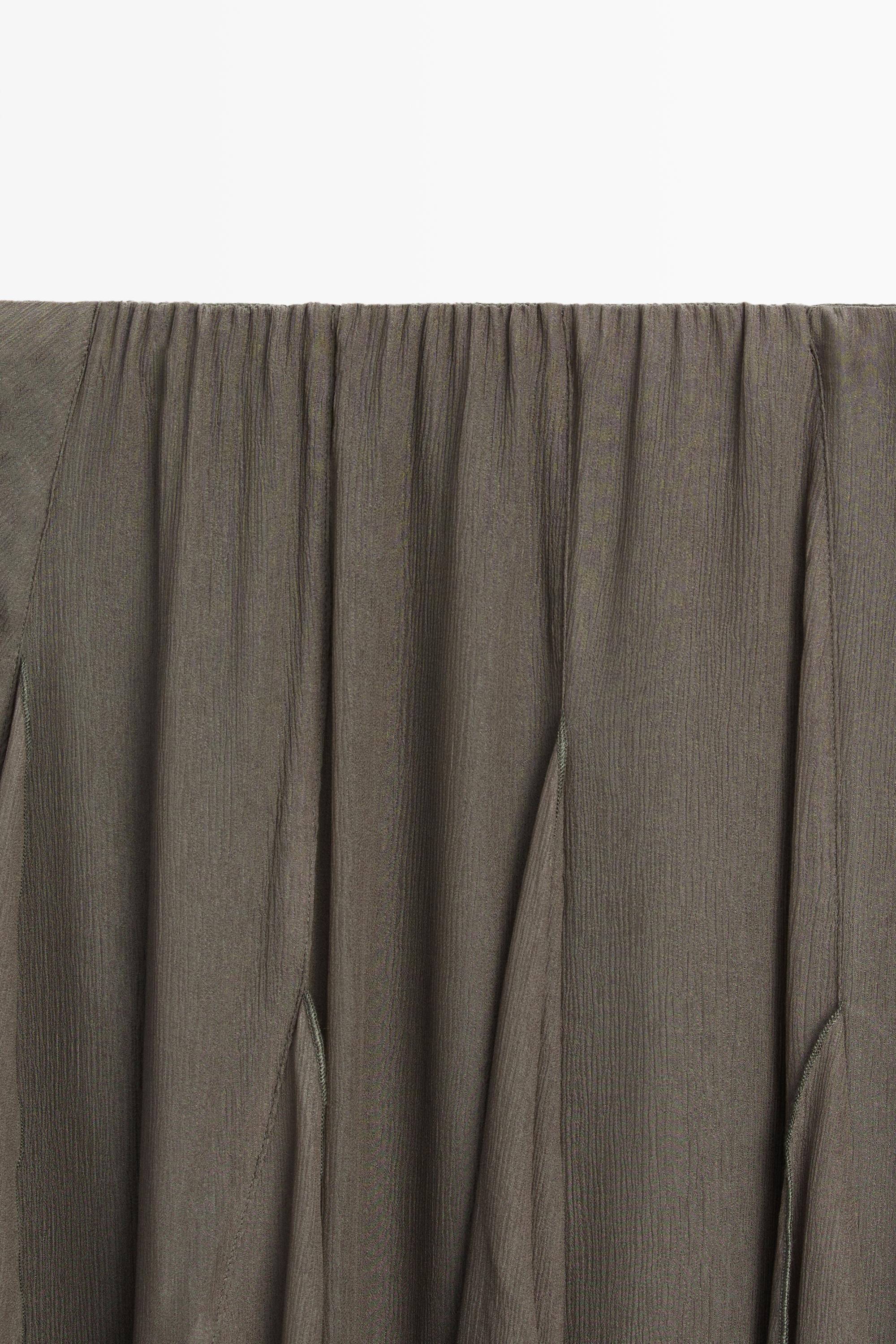 Flowing midi skirt with ruffle detail