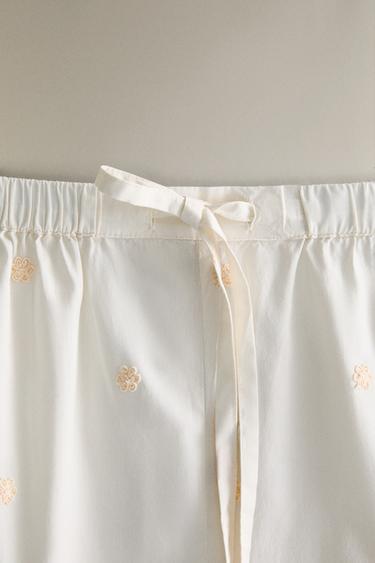 PANTALON COTON FLEURS BRODÉES - Écru de Zara - Image 2