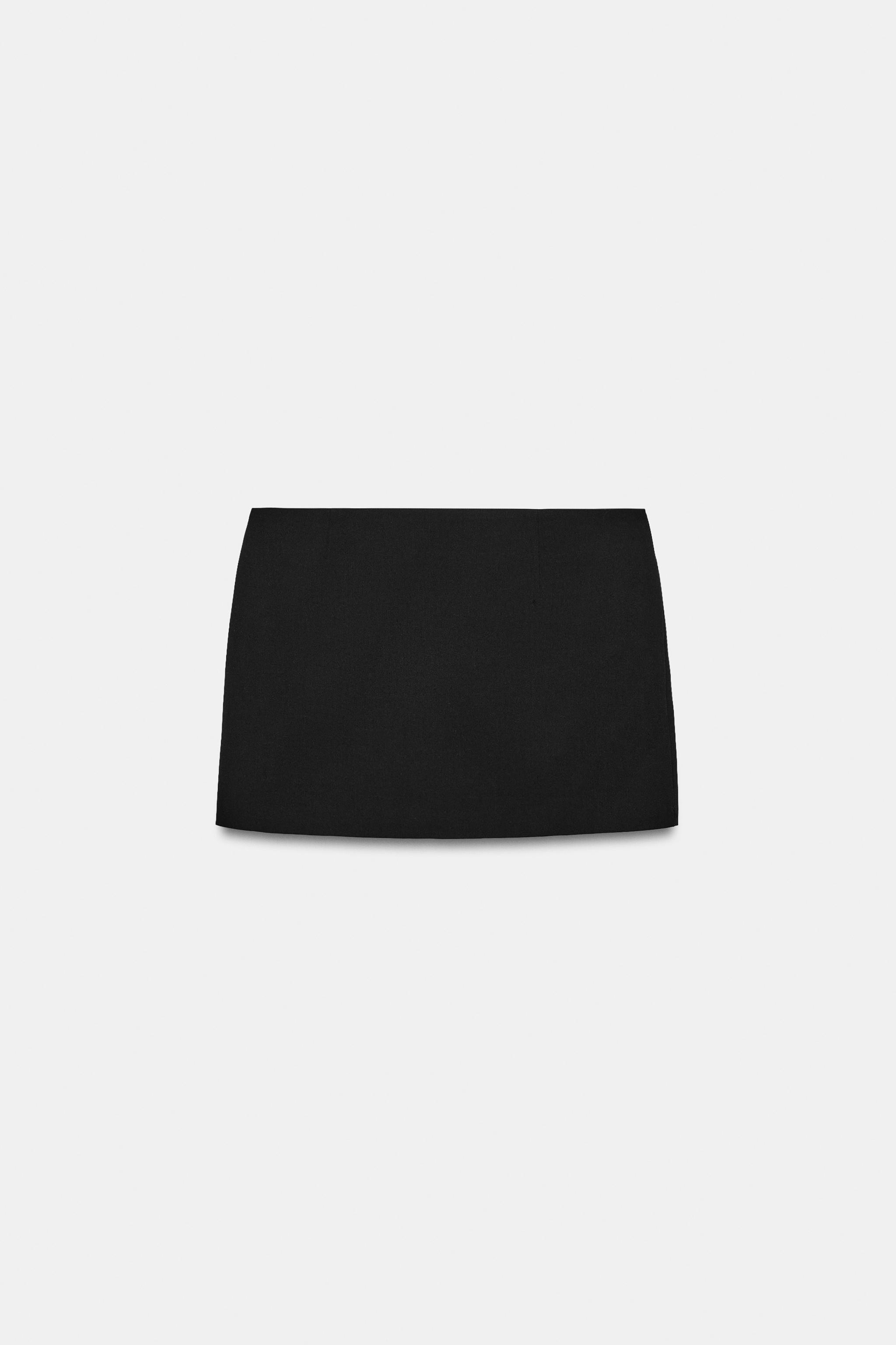MINI SKIRT — Black