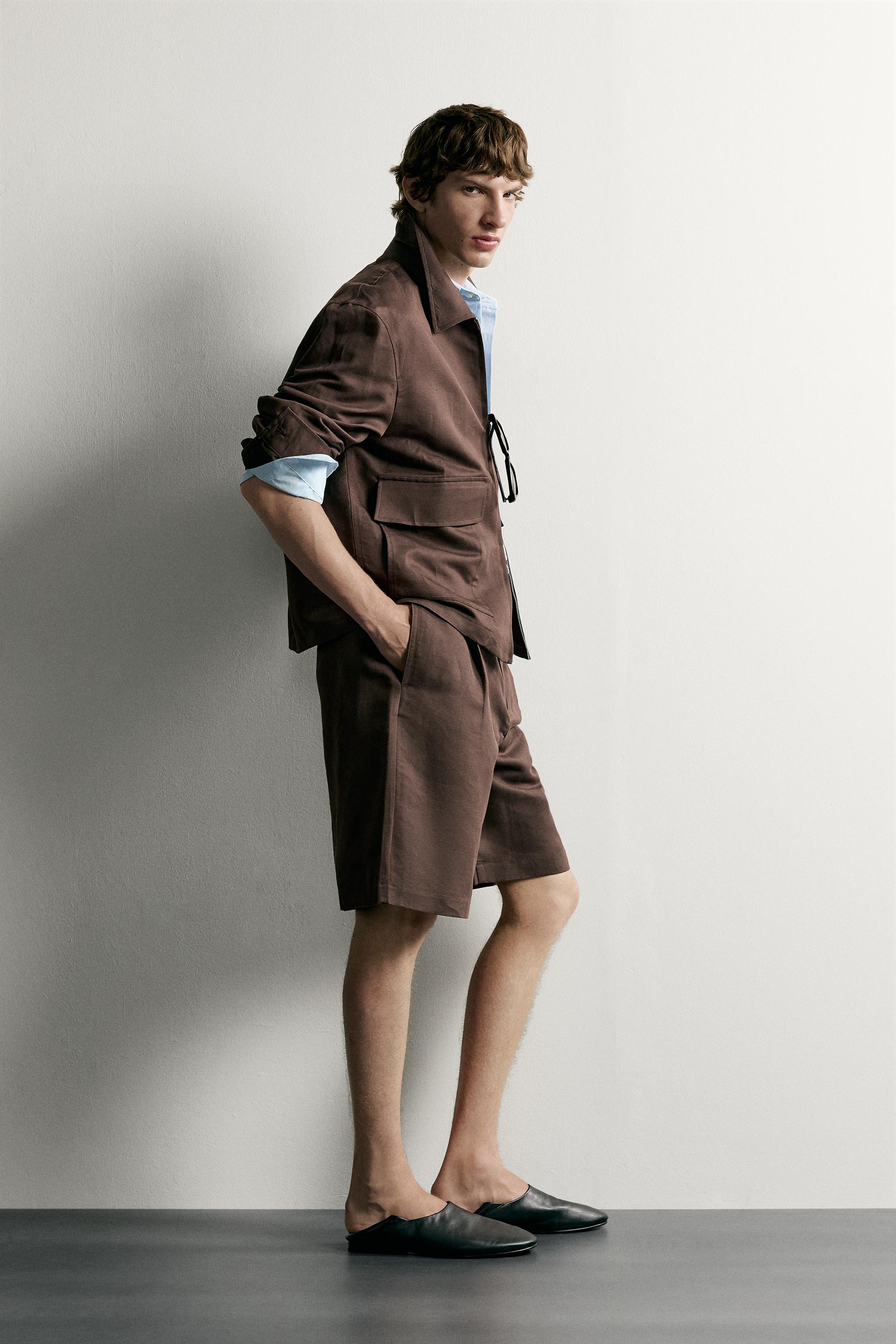 LINEN-COTTON RELAXED-FIT PLEATED BERMUDA SHORTS