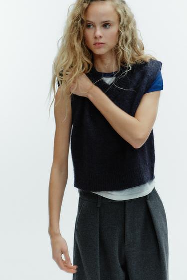 WESTE MIT WOLLE, ALPAKA UND SCHULTERPOLSTERN - Marineblau von Zara