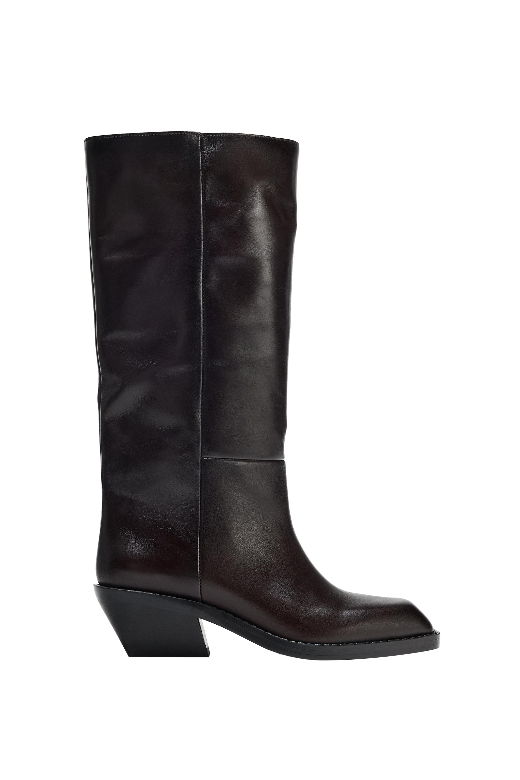 BOTA PIEL PUNTA CUADRADA