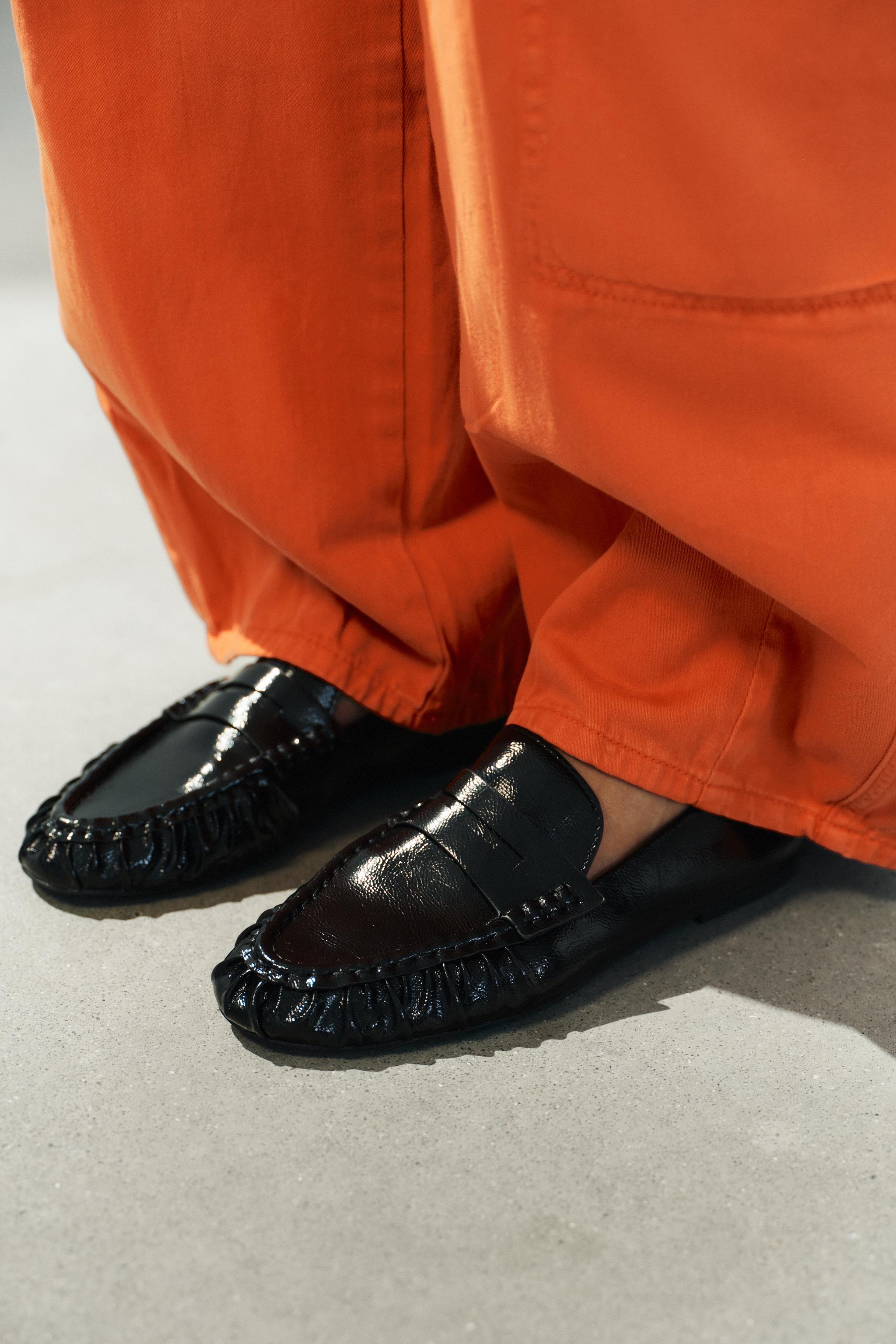 GATHERED LOAFERS