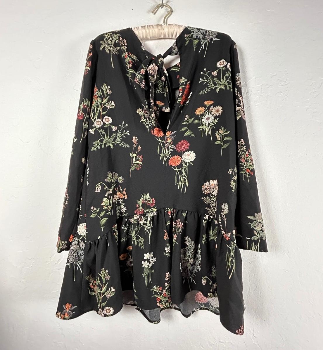 VESTIDO MONO FLORAL - Image 2