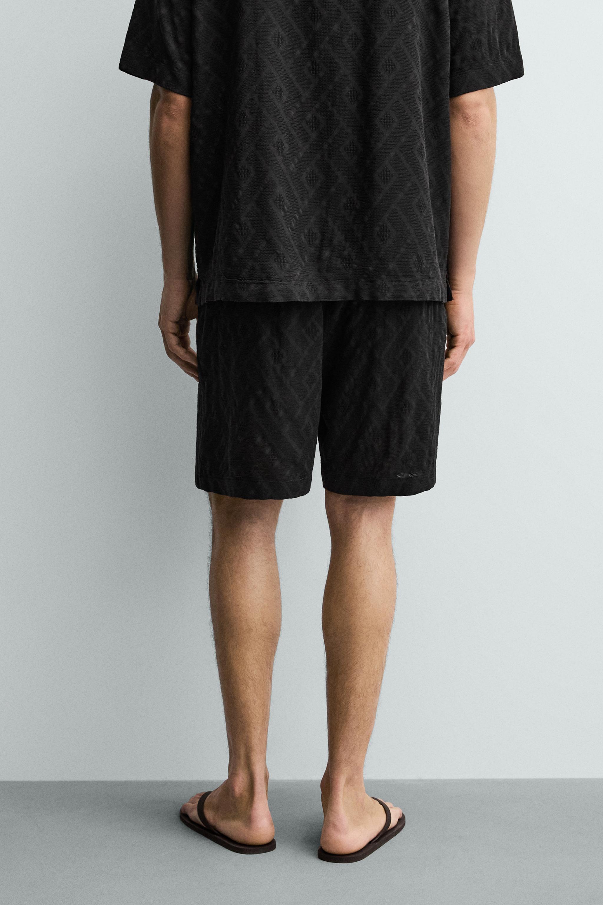 GEOMETRIC JACQUARD SHORTS