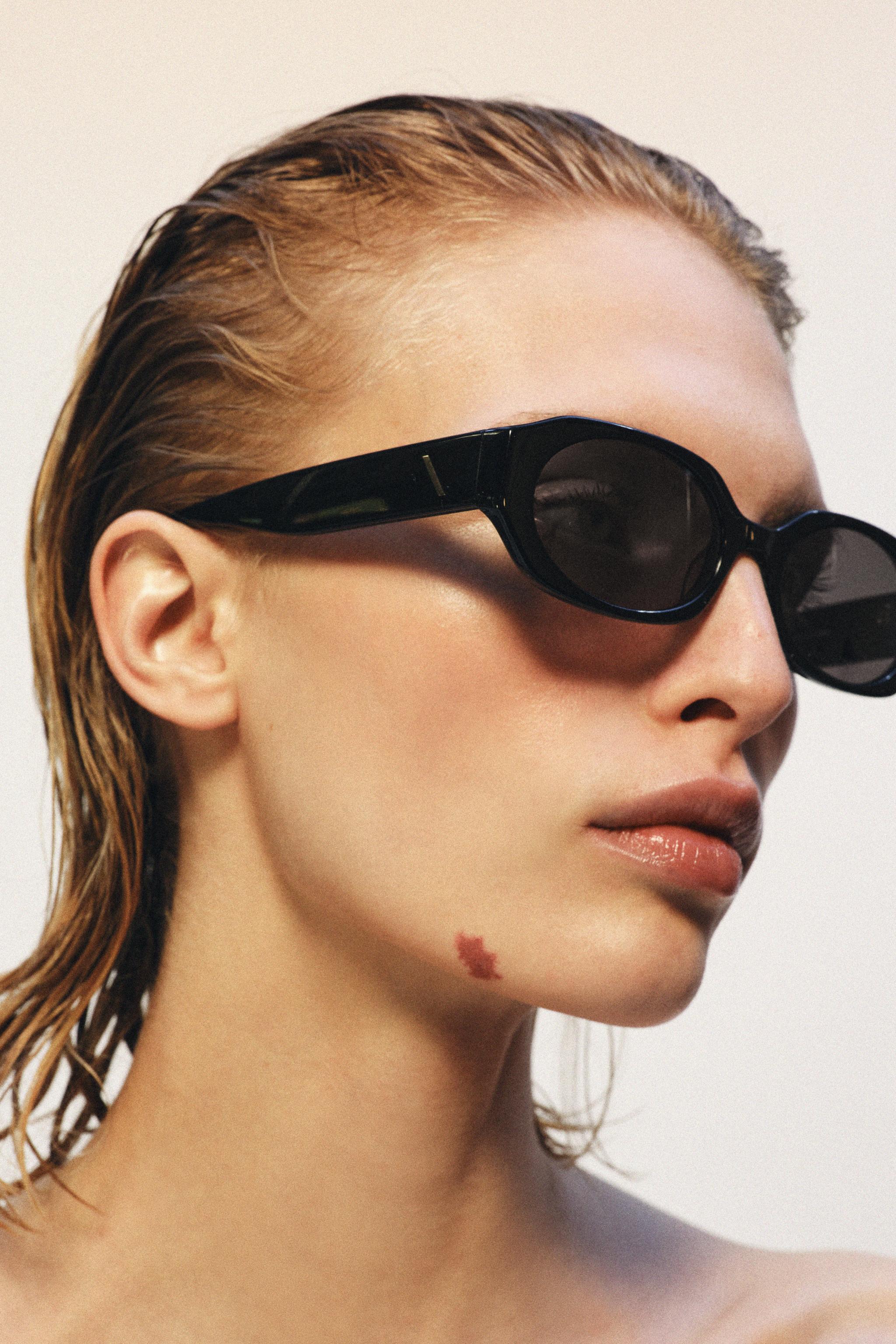 OVAL SUNGLASSES