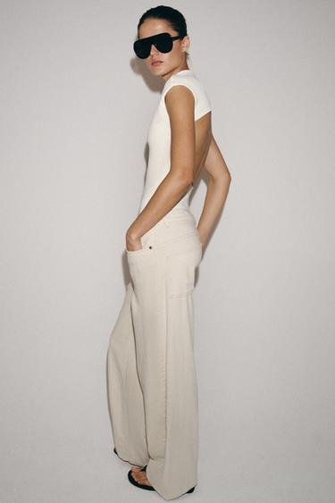 STRETCH BODY MED CUT-OUT - knæk. hvid fra Zara