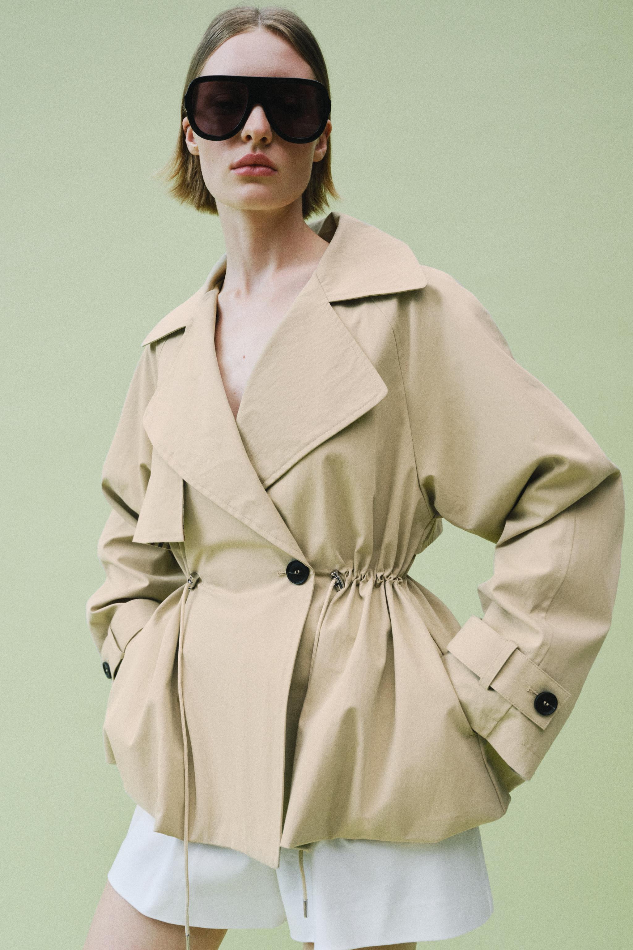 ADJUSTABLE WAIST CROPPED TRENCH COAT