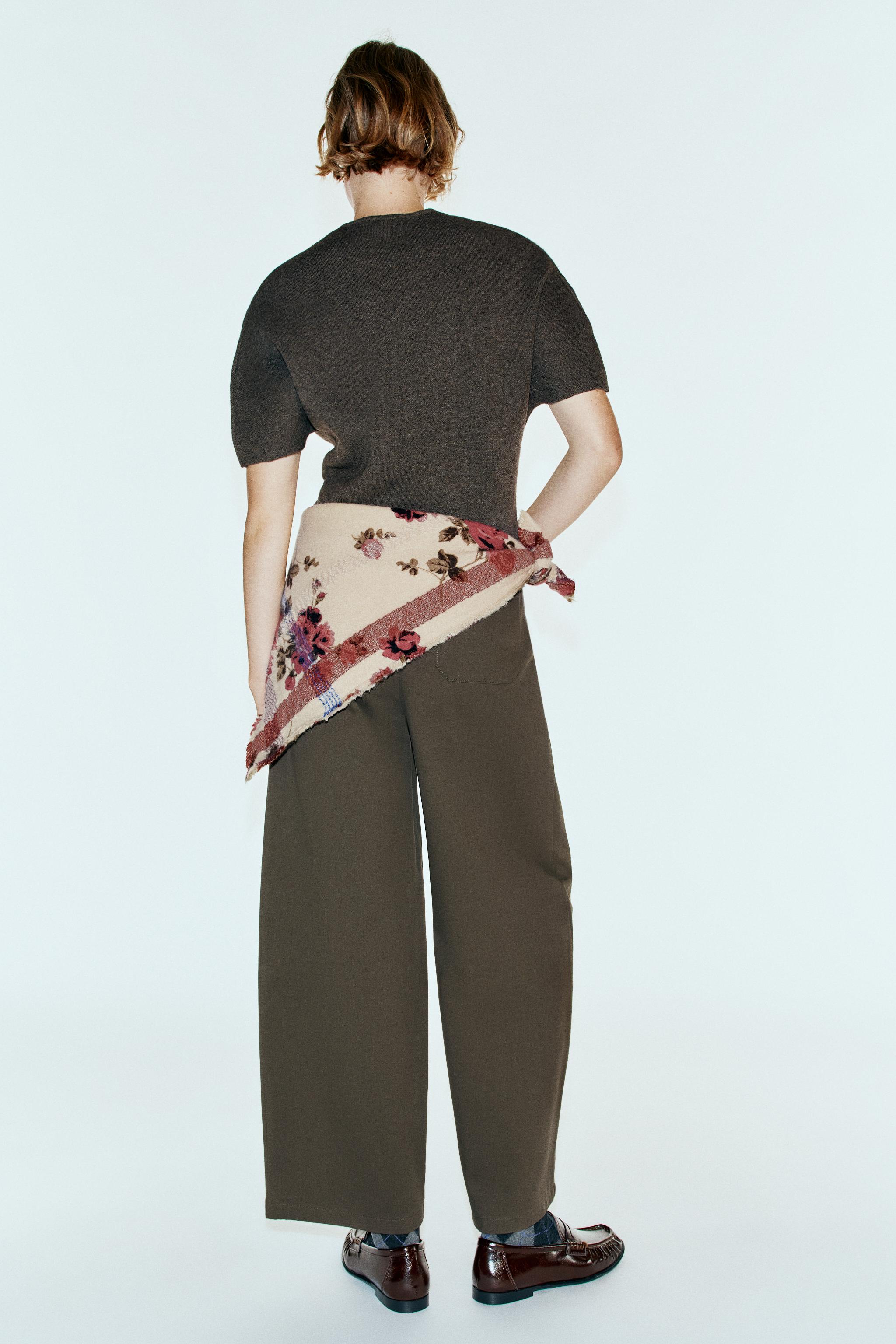 PULL CROISÉ EN MAILLE MANCHES COURTES