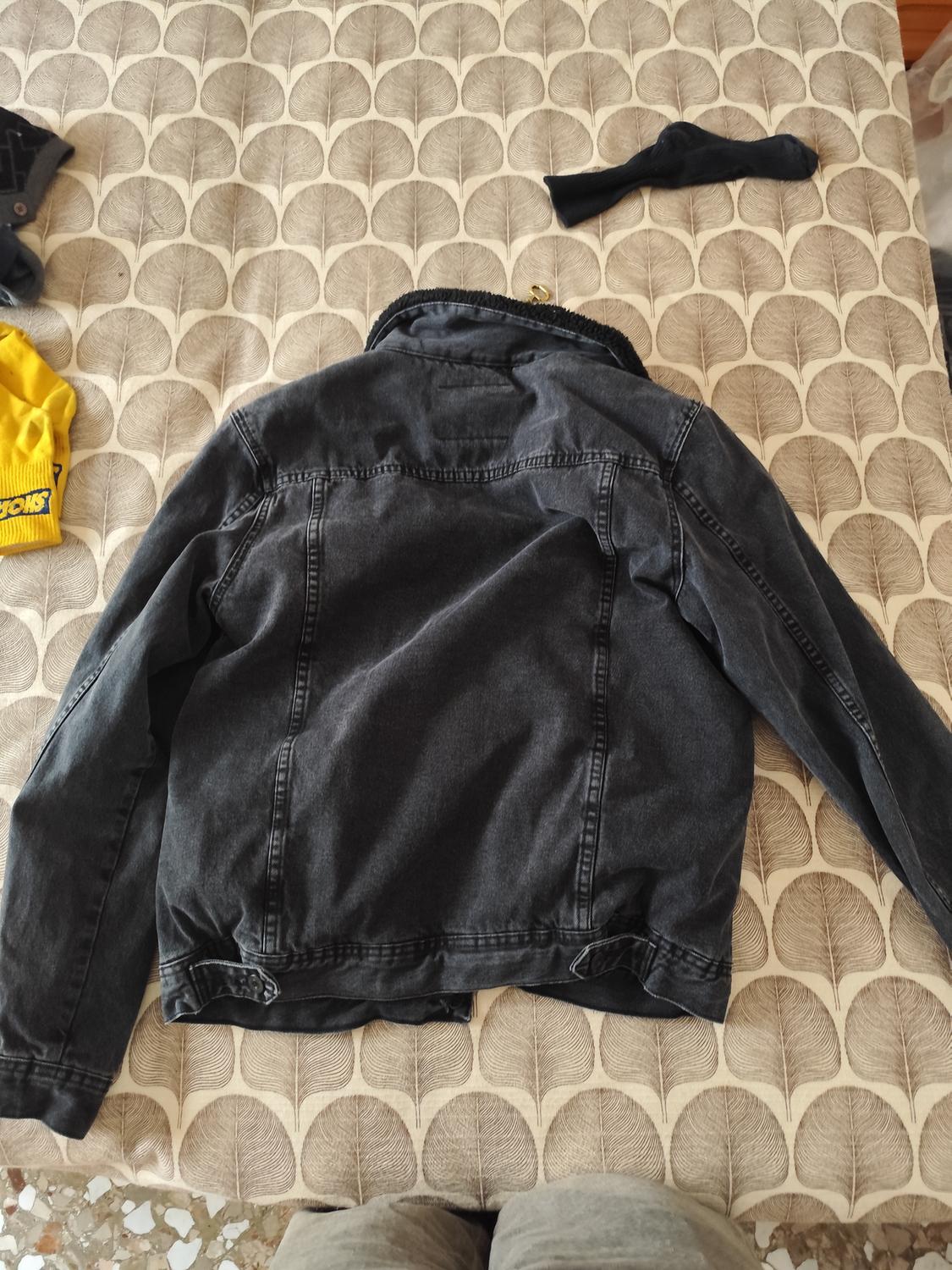 DENIM JACKET ΜΕ ΣΥΝΘΕΤΙΚΟ ΜΑΛΛΙ ΠΡΟΒΑΤΟΥ - Image 4