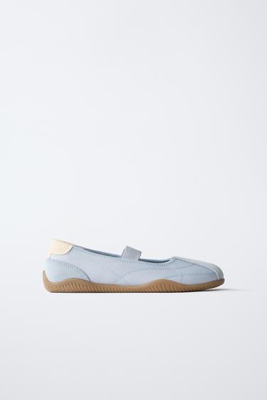 BAILARINA DEPORTIVA - Azul de Zara