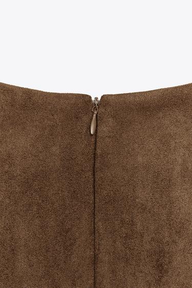 WILDLEDERIMITAT-KLEID MIT GÜRTEL - Tobacco Brown von Zara