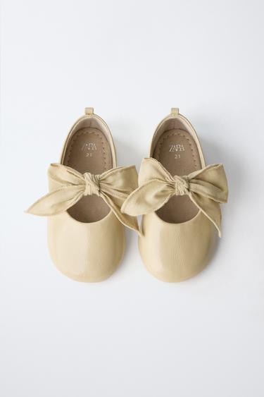 BALLERINES À NŒUD - Blanc écru de Zara - Image 4