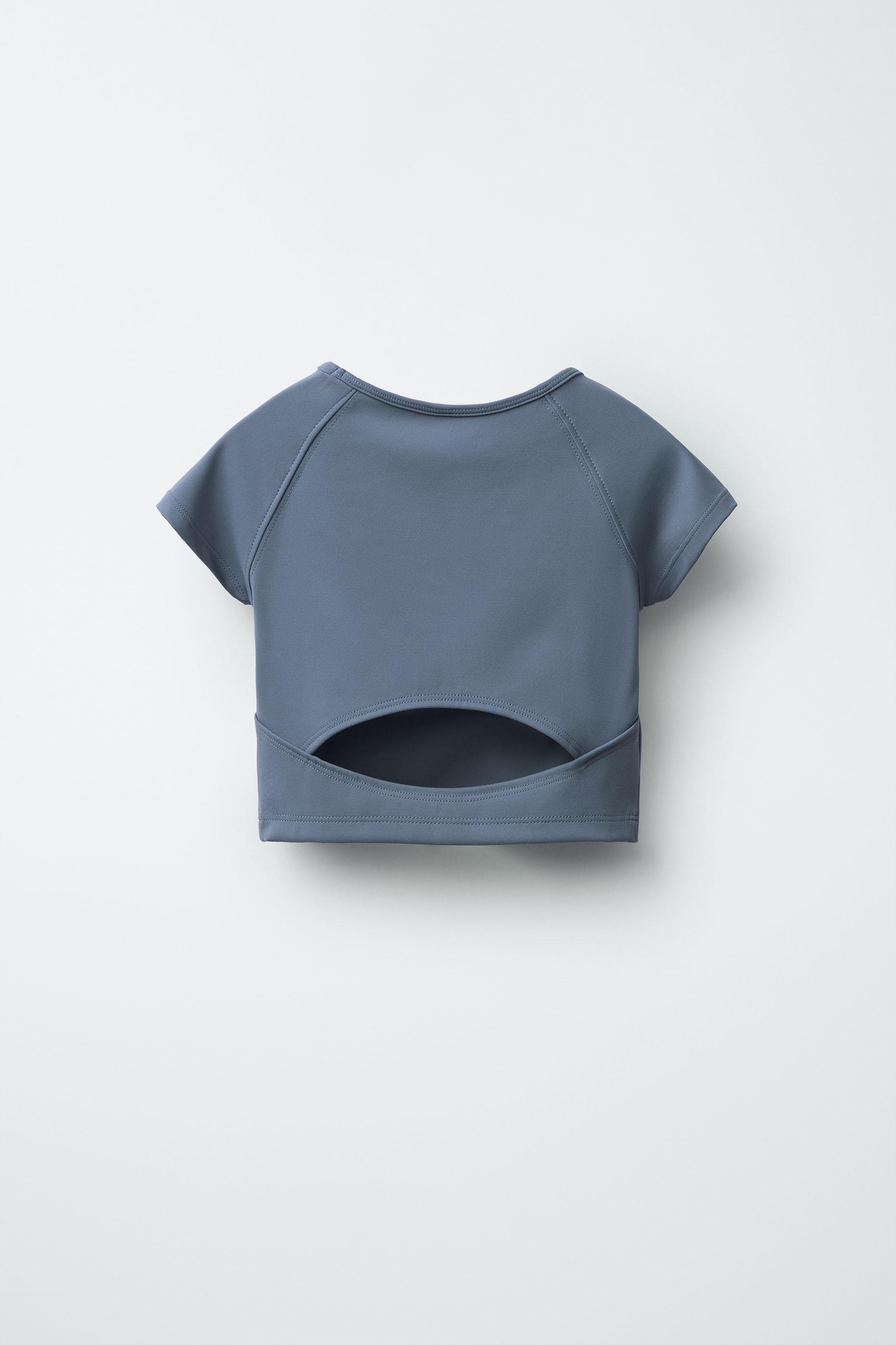 T-SHIRT CUT OUT
