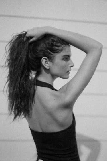 NECKHOLDER-SHIRT - Schwarz von Zara