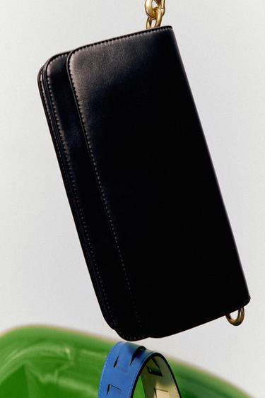BOSSA BANDOLERA DETALL NANSA - Negre de Zara