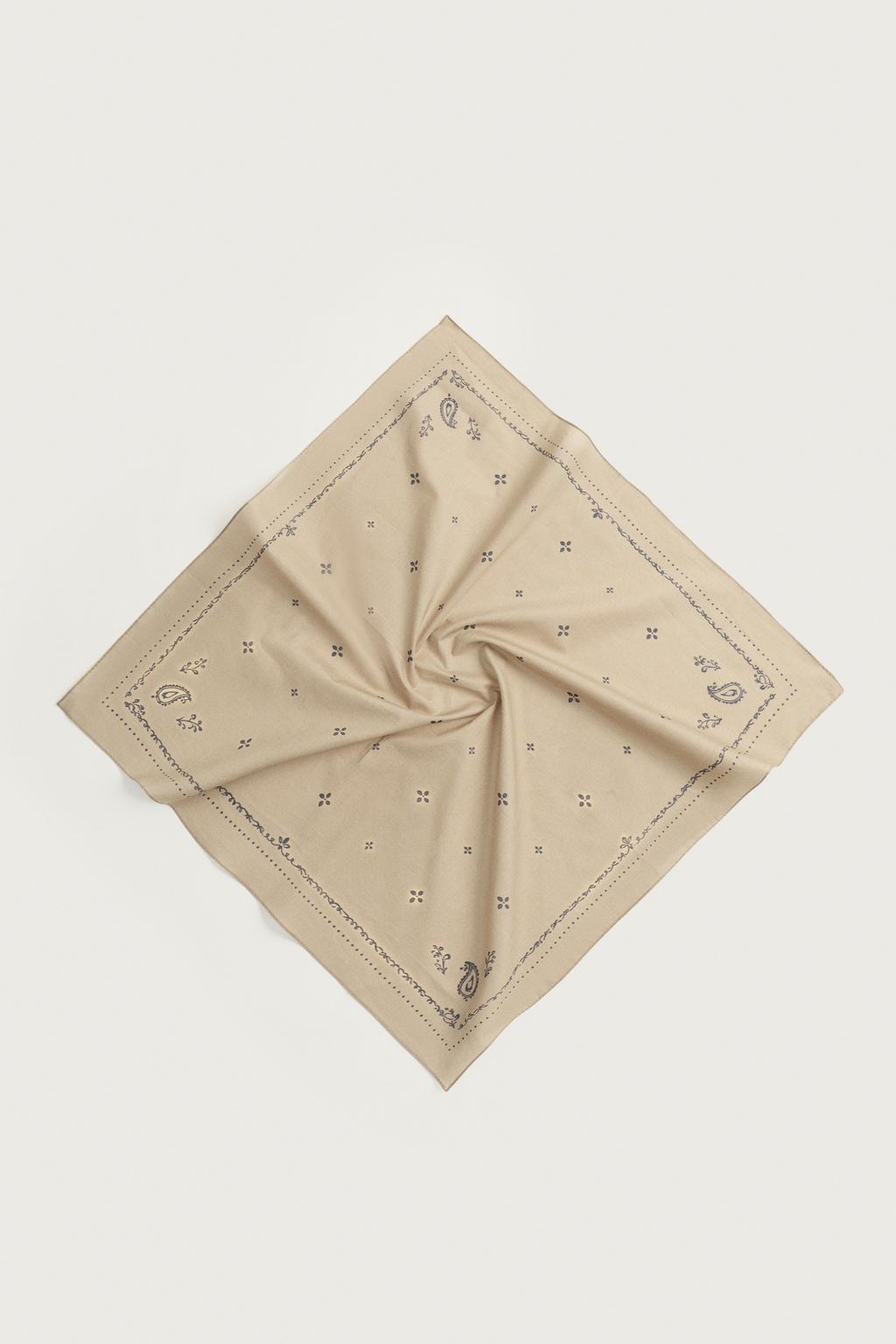 GEOMETRIC PRINT BANDANA