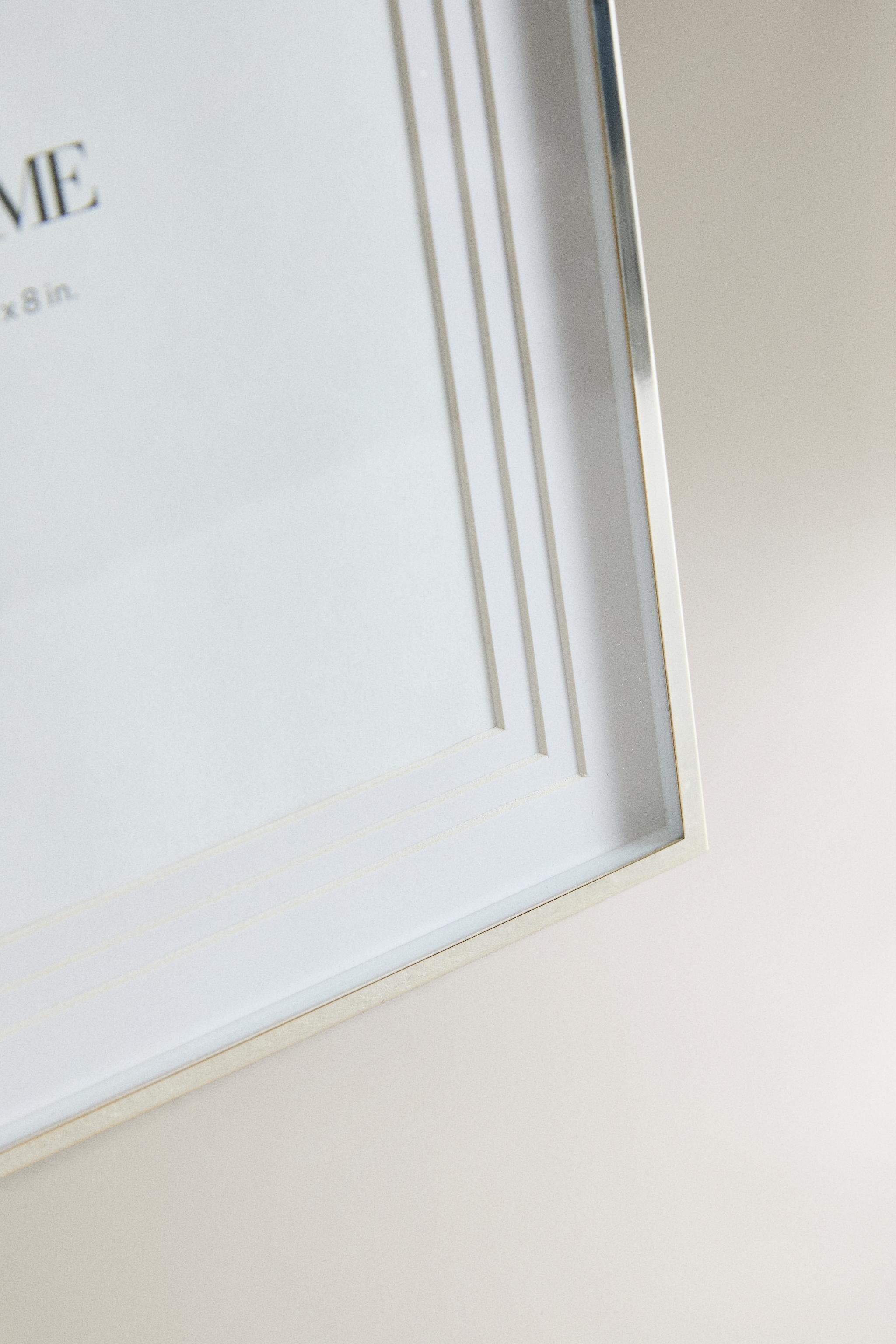 METAL PICTURE FRAME WITH STEPPED MAT — Silver