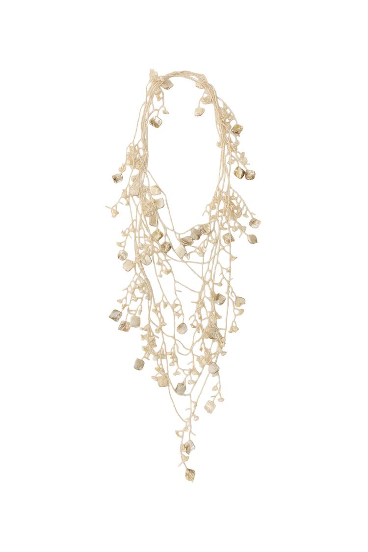 Pack collares abalorios conchas marisa berenson x zara